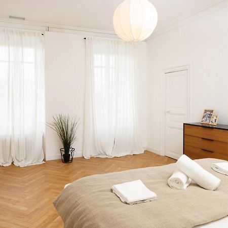 La Pittoresque 2 Apartment Carcassonne Room photo